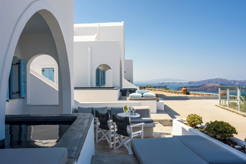 Kalestesia Suites — Hotel building in Akrotiri, South Aegean