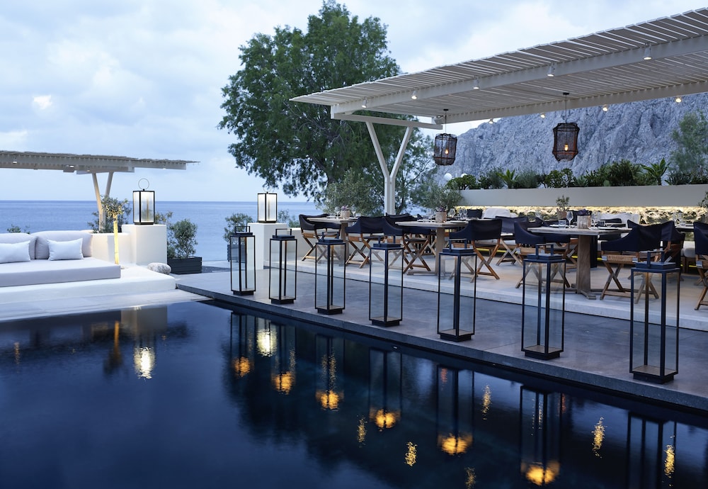Bellonias Villas — Restaurant & bars in Kamari, South Aegean