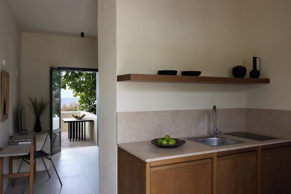 Bellonias Villas — Hotel rooms in Kamari, South Aegean