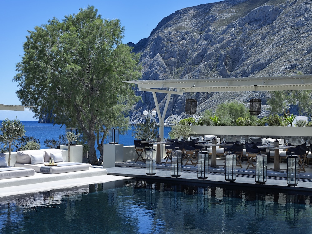 Bellonias Villas — Restaurant & bars in Kamari, South Aegean