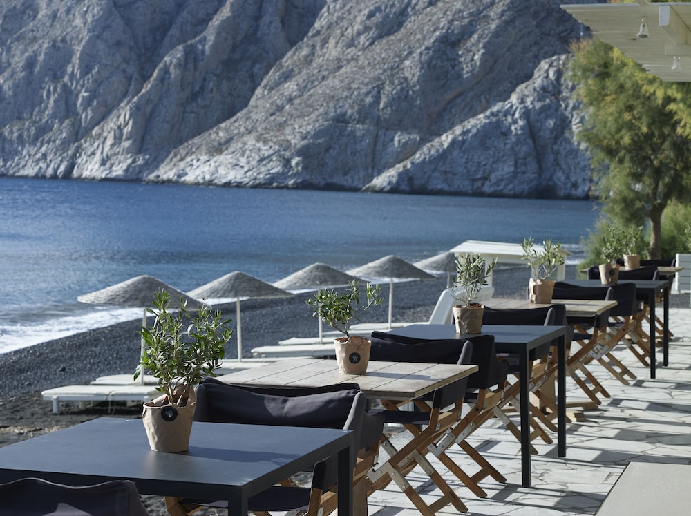 Bellonias Villas — Restaurant & bars in Kamari, South Aegean