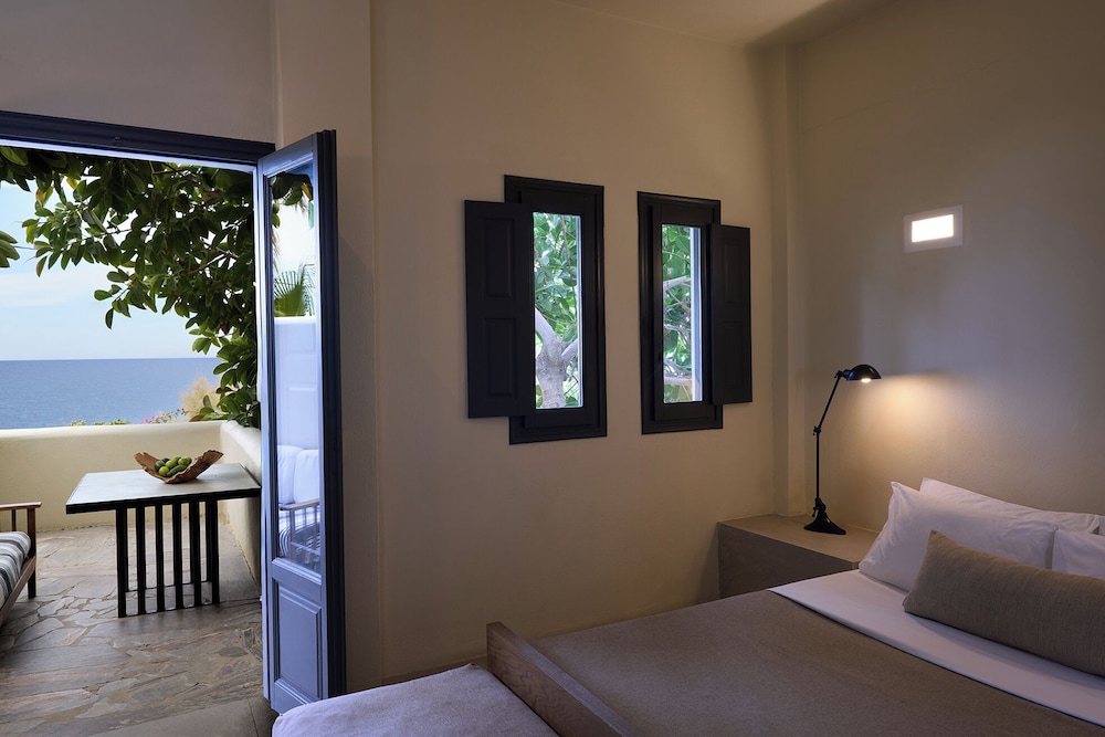 Bellonias Villas — Hotel rooms in Kamari, South Aegean