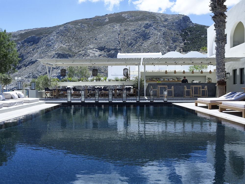 Bellonias Villas — Restaurant & bars in Kamari, South Aegean