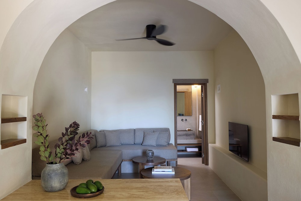 Bellonias Villas — Hotel rooms in Kamari, South Aegean