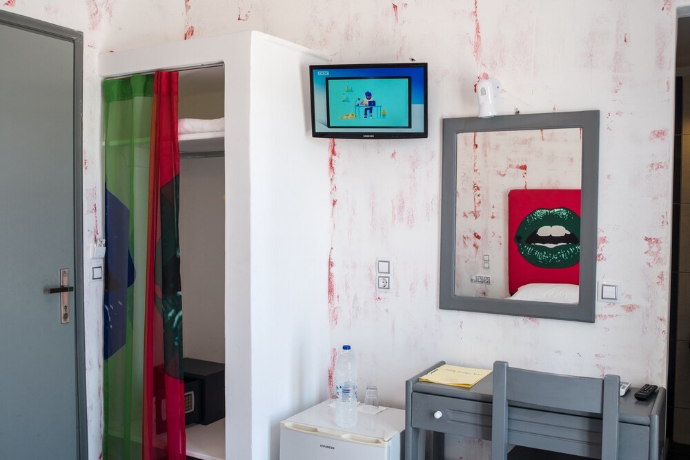 Beach Boutique Hotel — Hotel rooms in Kamari, South Aegean