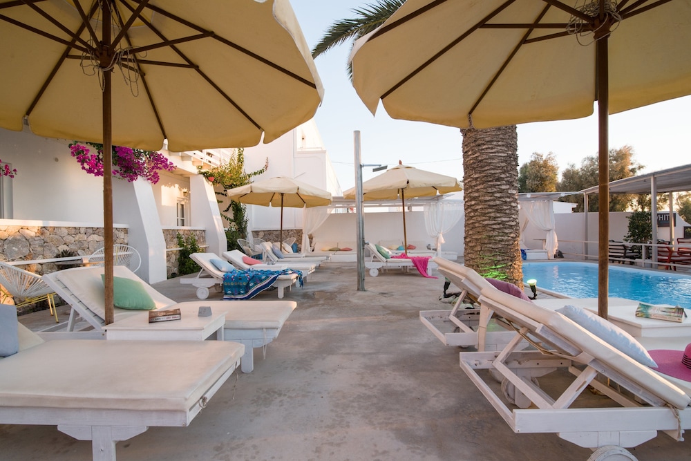 Beach Boutique Hotel — Swimming pool in Kamari, South Aegean