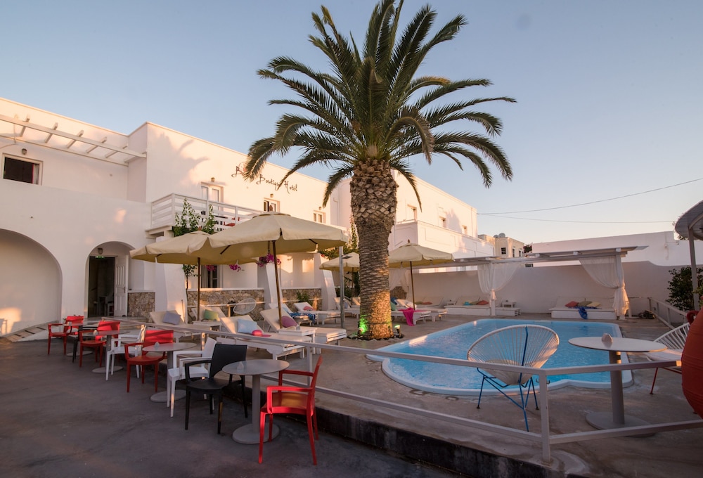 Beach Boutique Hotel — Swimming pool in Kamari, South Aegean