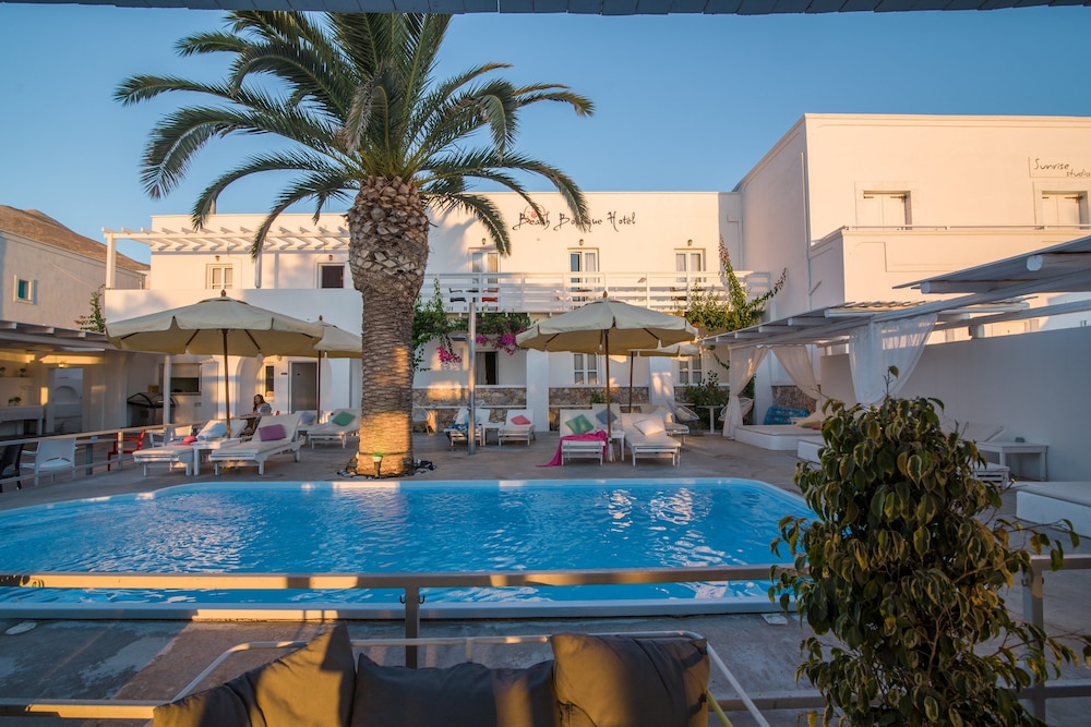 Beach Boutique Hotel — Main photo in Kamari, South Aegean