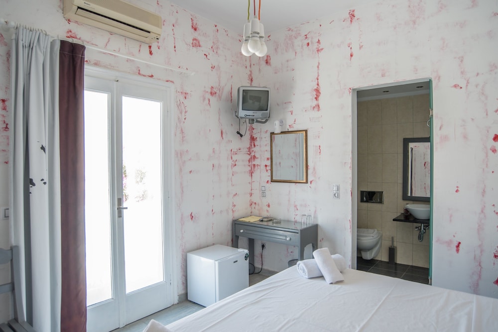 Beach Boutique Hotel — Hotel rooms in Kamari, South Aegean