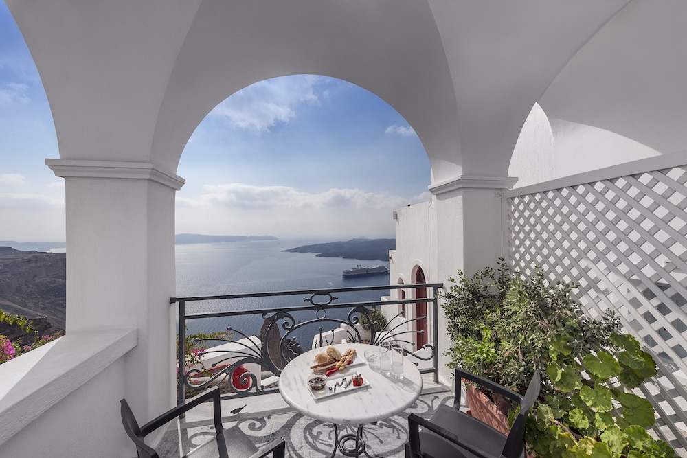 Aigialos Luxury Traditional Settlement — Hotel rooms in Karterados, South Aegean