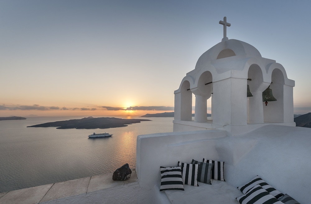 Aigialos Luxury Traditional Settlement — Attractions in the area in Karterados, South Aegean
