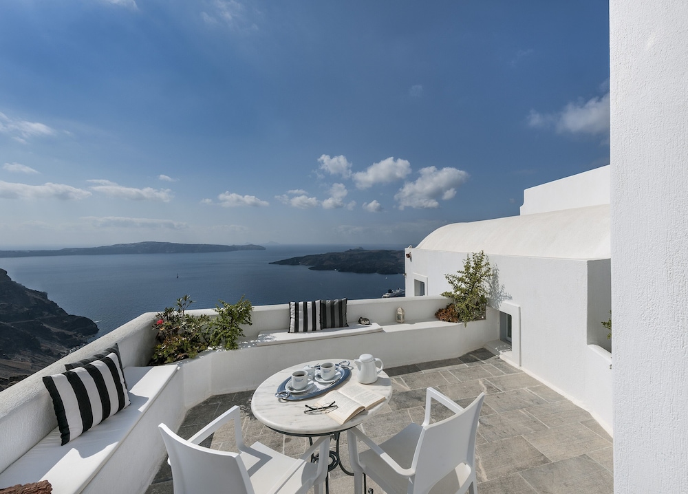 Aigialos Luxury Traditional Settlement — Hotel building in Karterados, South Aegean