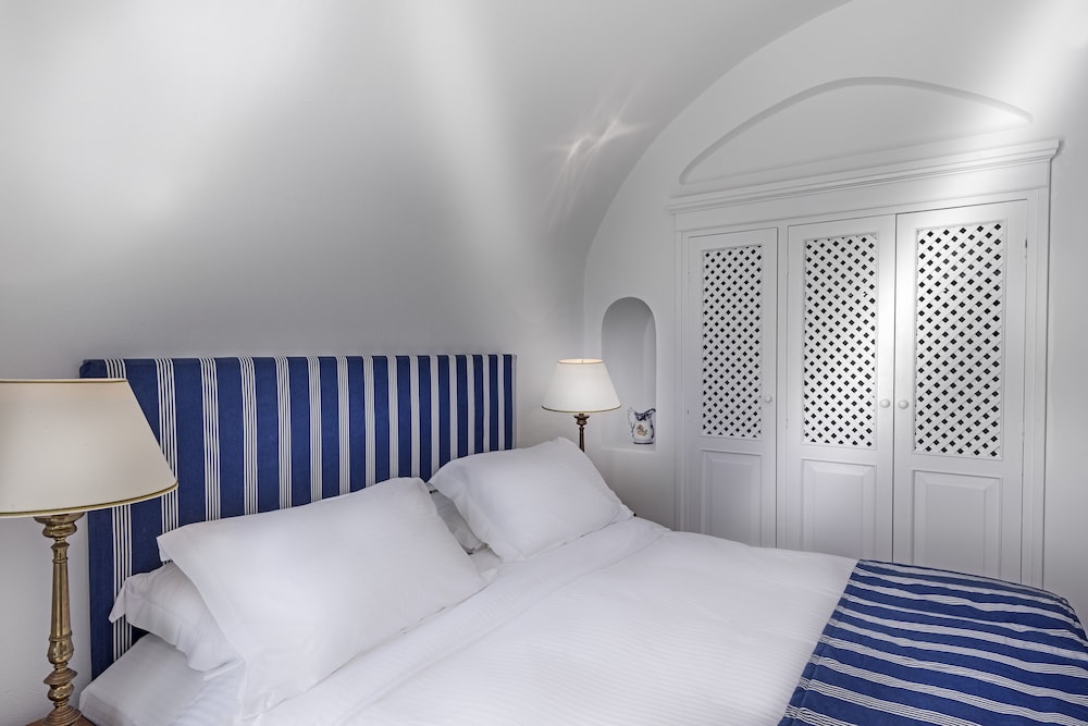 Aigialos Luxury Traditional Settlement — Hotel rooms in Karterados, South Aegean