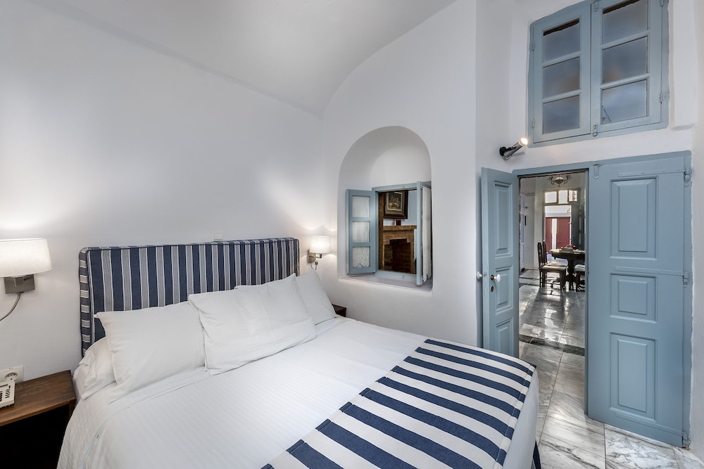Aigialos Luxury Traditional Settlement — Hotel rooms in Karterados, South Aegean