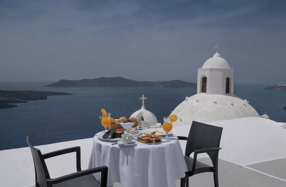 Aigialos Luxury Traditional Settlement — Restaurant & bars in Karterados, South Aegean
