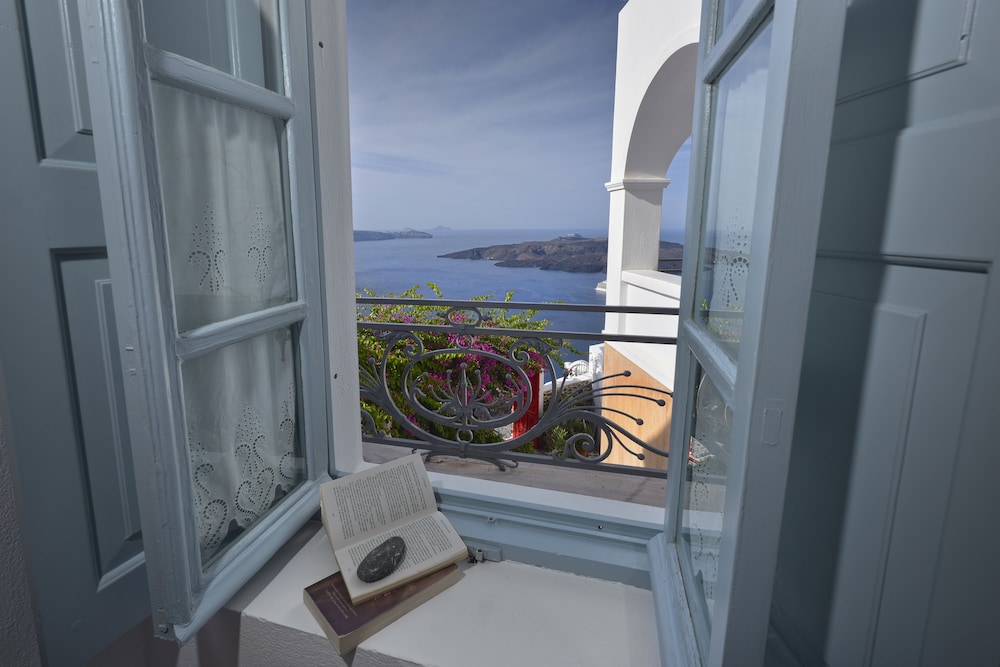 Aigialos Luxury Traditional Settlement — Hotel rooms in Karterados, South Aegean