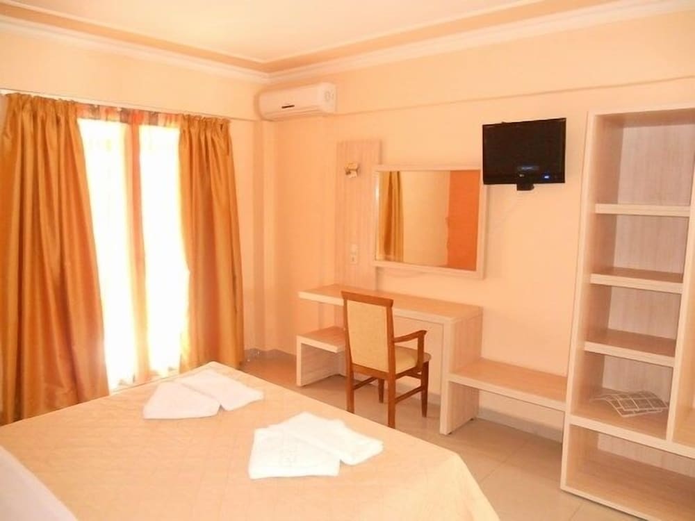 Zante Plaza Hotel — Hotel rooms in Laganas, Ionian Islands
