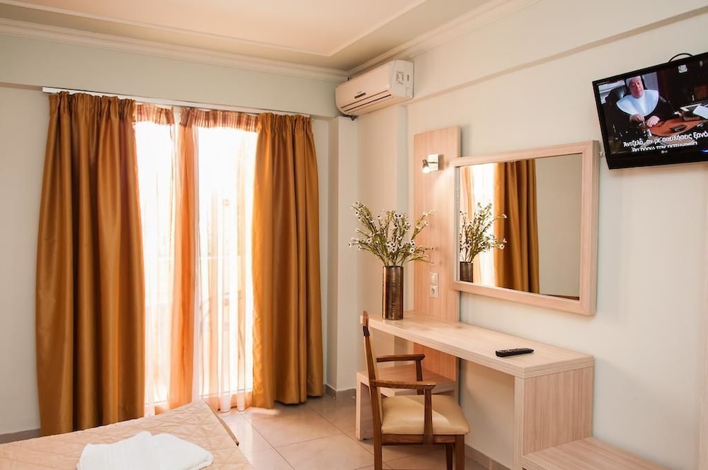 Zante Plaza Hotel — Hotel rooms in Laganas, Ionian Islands