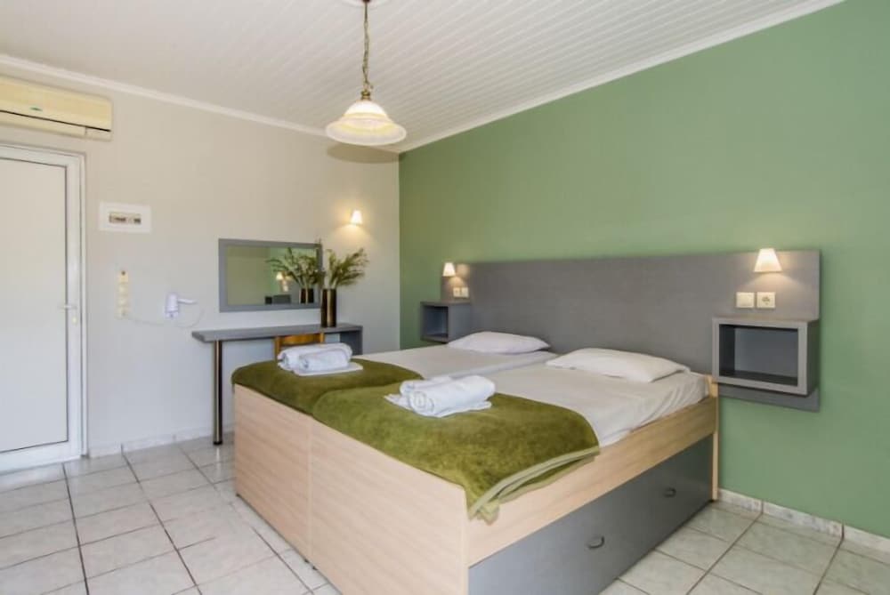 Zante Plaza Hotel — Hotel rooms in Laganas, Ionian Islands
