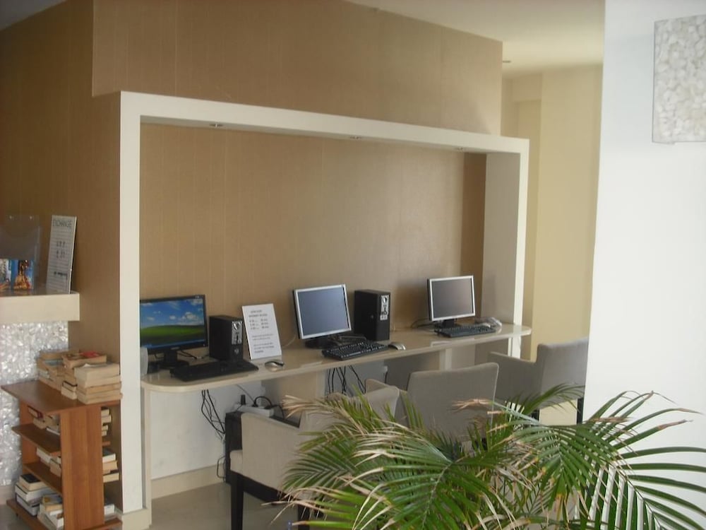 Zante Plaza Hotel — Hotel building in Laganas, Ionian Islands
