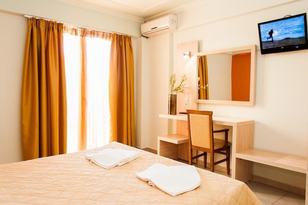 Zante Plaza Hotel — Hotel rooms in Laganas, Ionian Islands