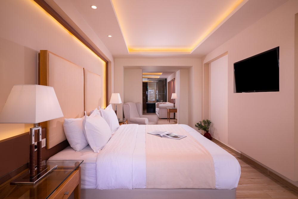 Avalon Palace Hotel by GHH — Hotel rooms in Zante Town, Ionian Islands
