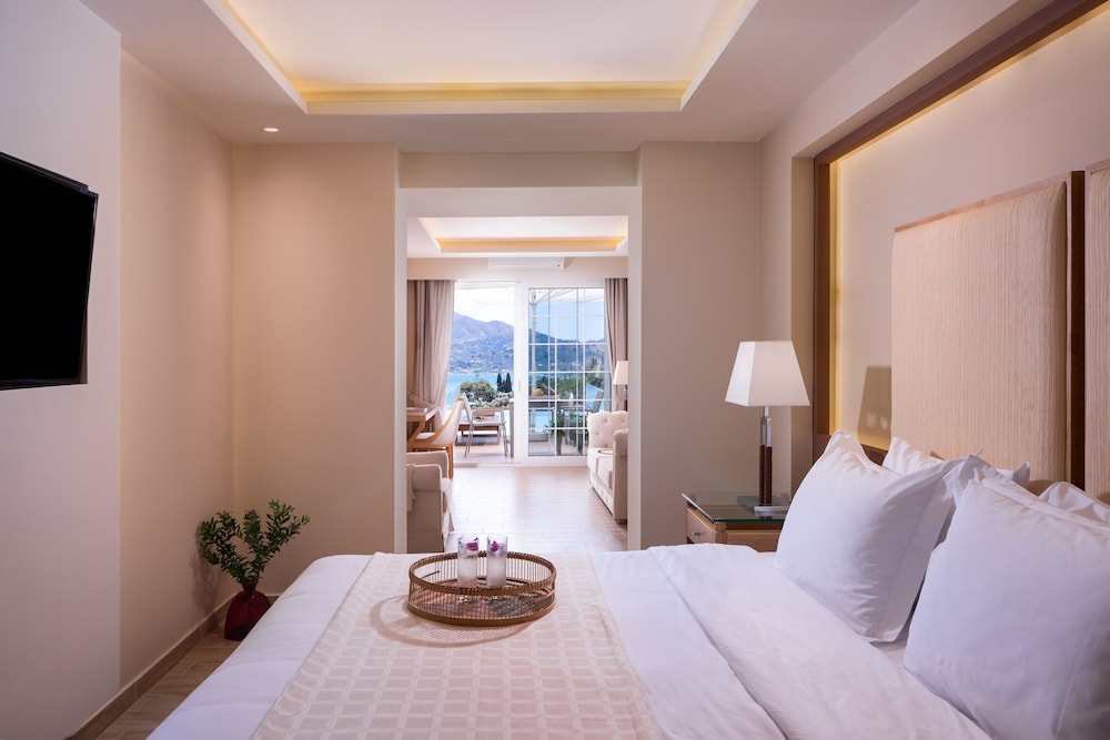 Avalon Palace Hotel by GHH — Hotel rooms in Zante Town, Ionian Islands