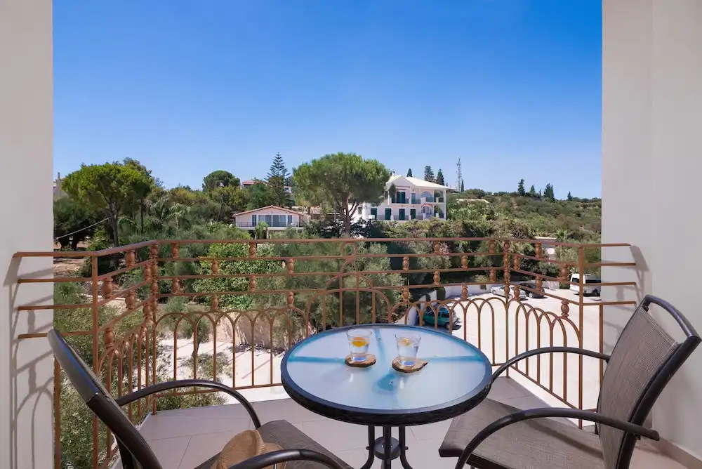 Avalon Palace Hotel by GHH — Hotel rooms in Zante Town, Ionian Islands