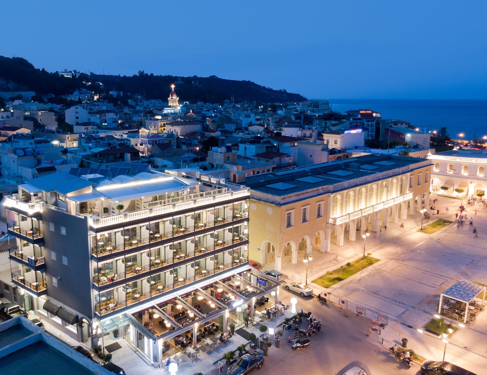 Phoenix Hotel — Main photo in Zante Town, Ionian Islands
