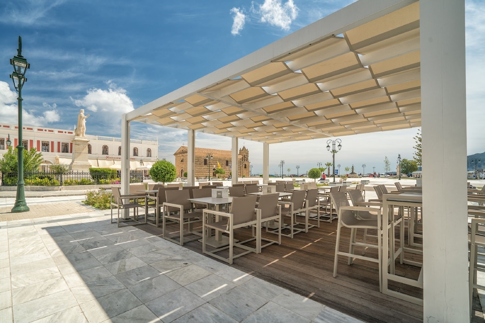 Phoenix Hotel — Restaurant & bars in Zante Town, Ionian Islands