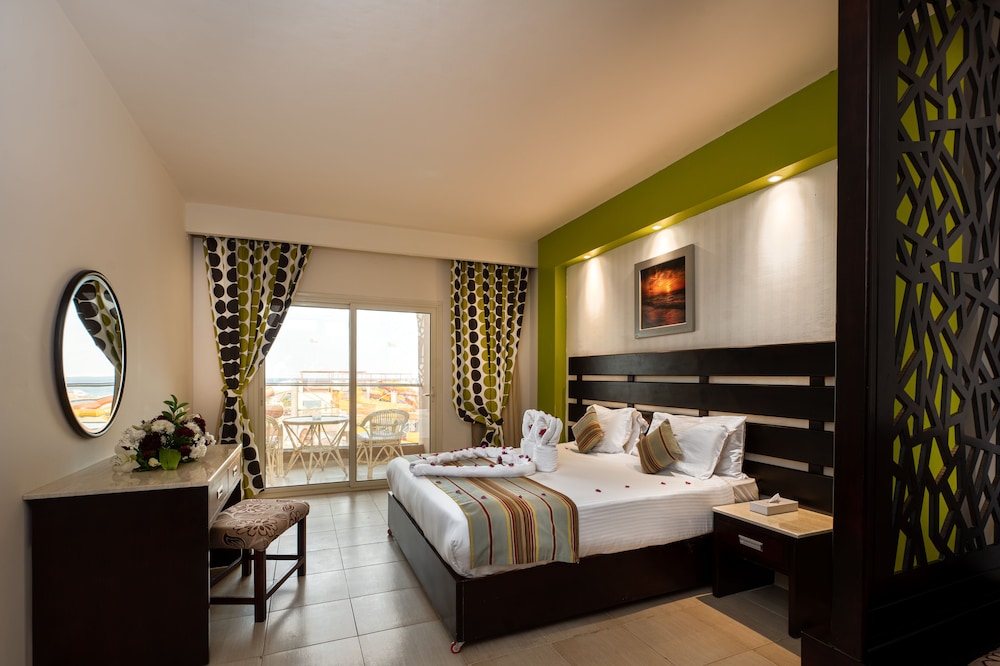 El Karma Aqua Beach Resort — Hotel rooms in Hurghada, Red Sea