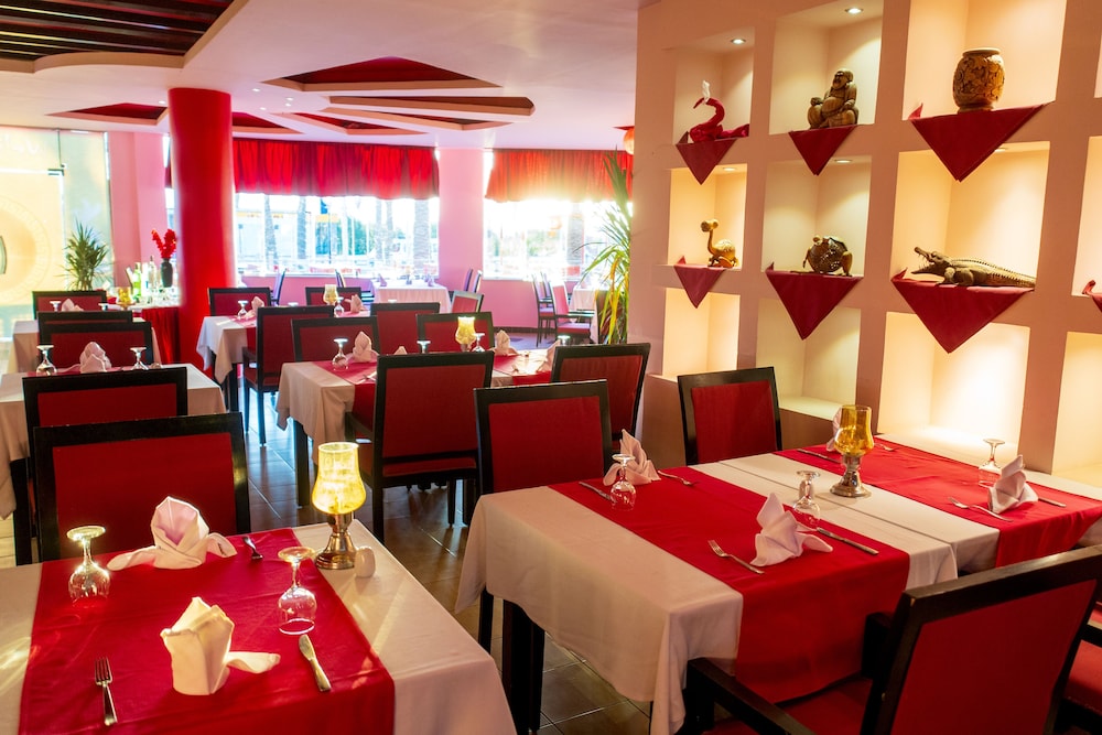 El Karma Aqua Beach Resort — Restaurant & bars in Hurghada, Red Sea