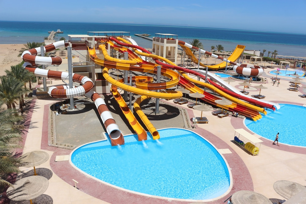 El Karma Aqua Beach Resort — Attractions for children in Hurghada, Red Sea