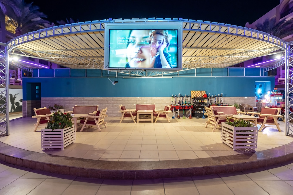 El Karma Aqua Beach Resort — Restaurant & bars in Hurghada, Red Sea