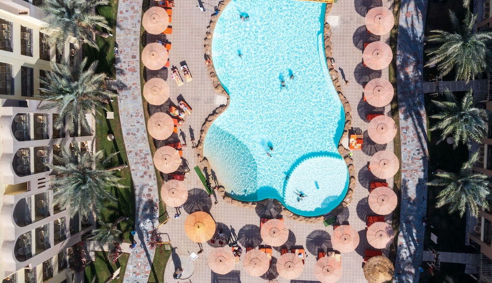 El Karma Aqua Beach Resort — Swimming pool in Hurghada, Red Sea