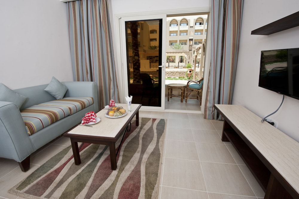 El Karma Aqua Beach Resort — Hotel rooms in Hurghada, Red Sea