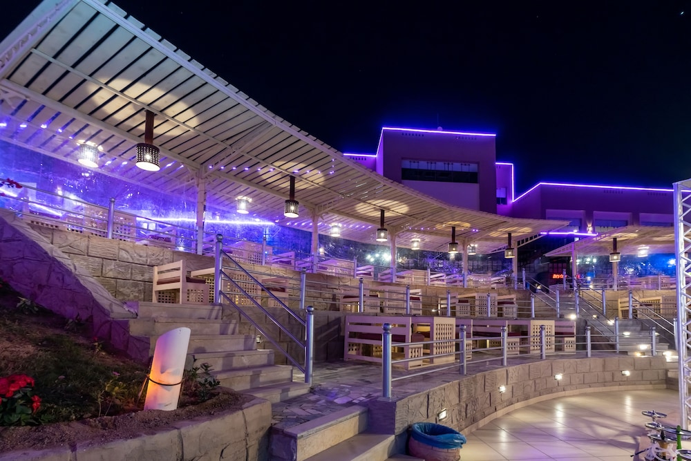 El Karma Aqua Beach Resort — Restaurant & bars in Hurghada, Red Sea