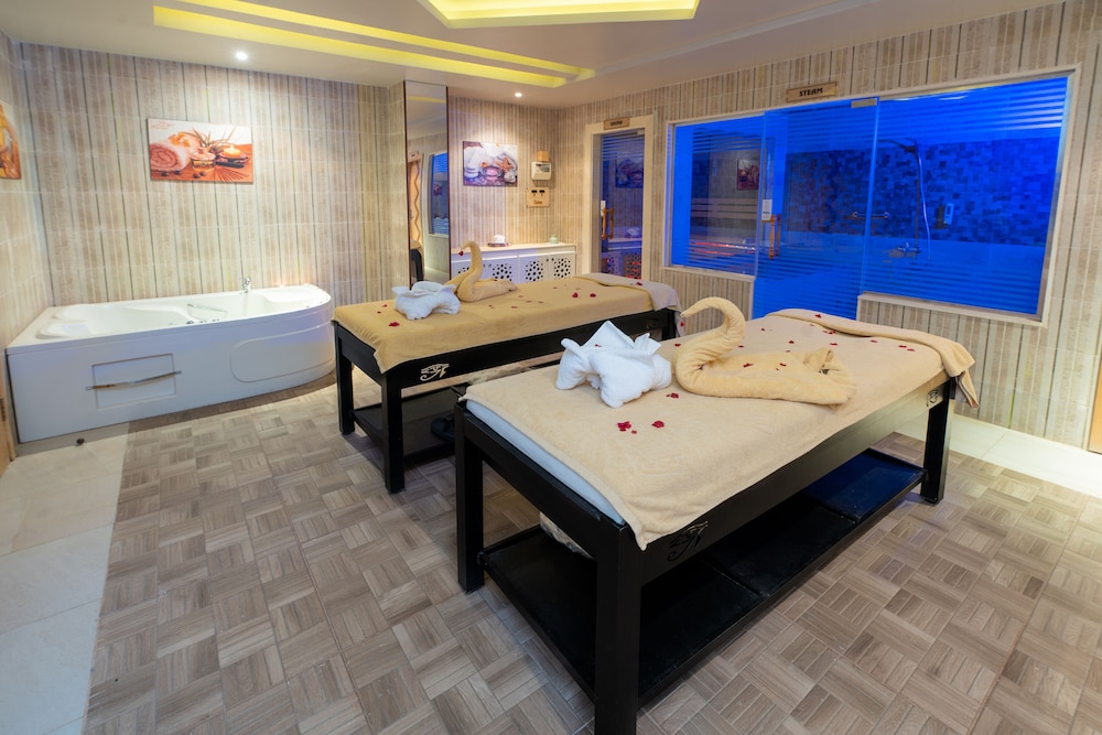 El Karma Aqua Beach Resort — Hotel rooms in Hurghada, Red Sea