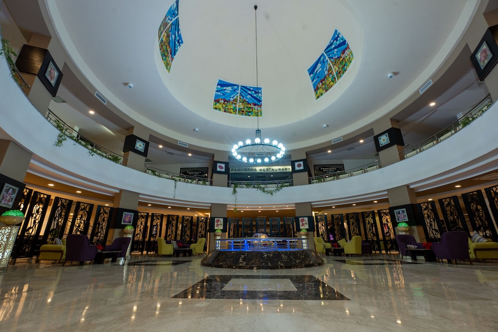 El Karma Aqua Beach Resort — Hotel building in Hurghada, Red Sea