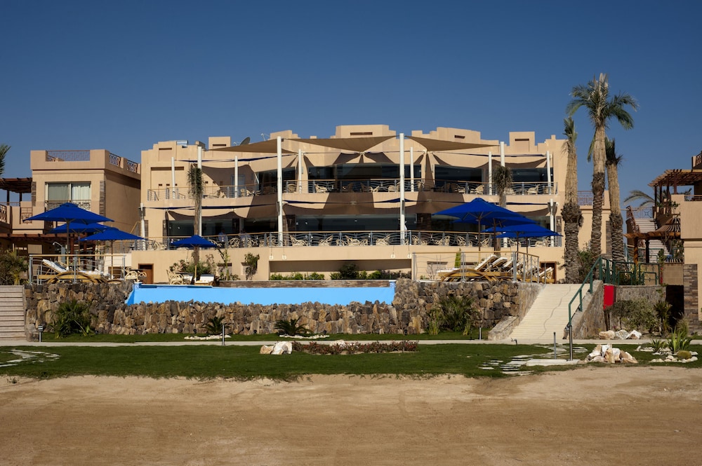 Shams Prestige Abu Soma Resort - All inclusive — Hotel building in Safaga, Red Sea