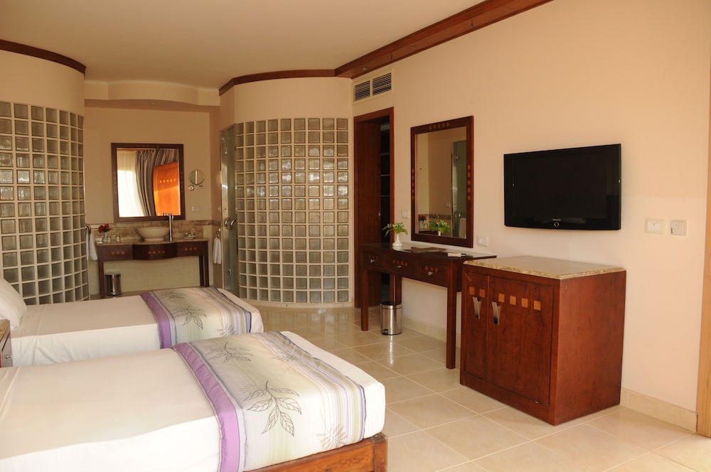 Shams Prestige Abu Soma Resort - All inclusive — Hotel rooms in Safaga, Red Sea