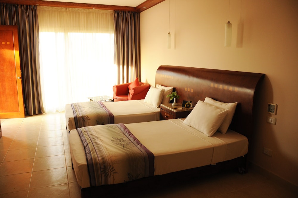 Shams Prestige Abu Soma Resort - All inclusive — Hotel rooms in Safaga, Red Sea