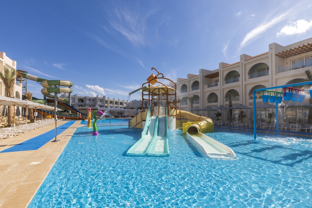 SUNRISE Montemare Resort Grand Select — Pool in Sharm El Sheikh, Red Sea