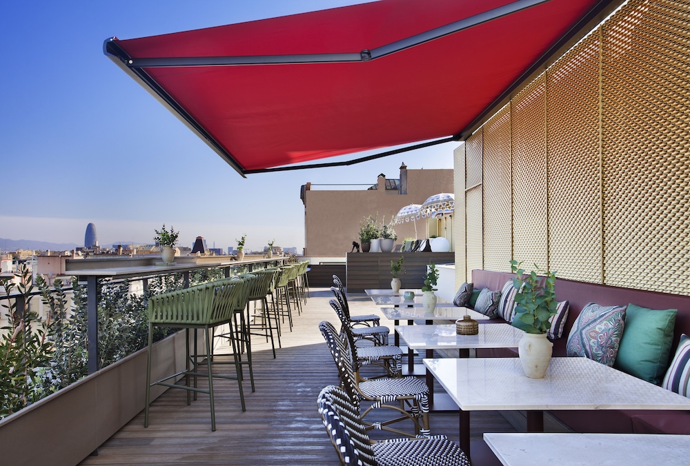 Hotel Vincci Gala — Restaurant & bars in Barcelona, Catalonia