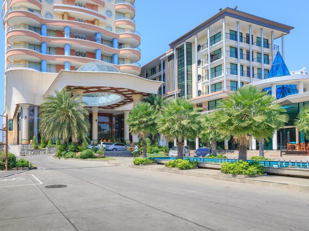 Long Beach Garden Hotel and Pavilions — Hotel building in Pattaya, Chonburi