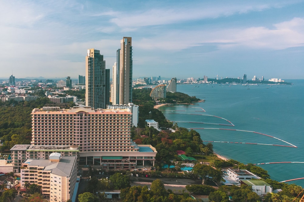 Long Beach Garden Hotel and Pavilions — Attractions in the area in Pattaya, Chonburi