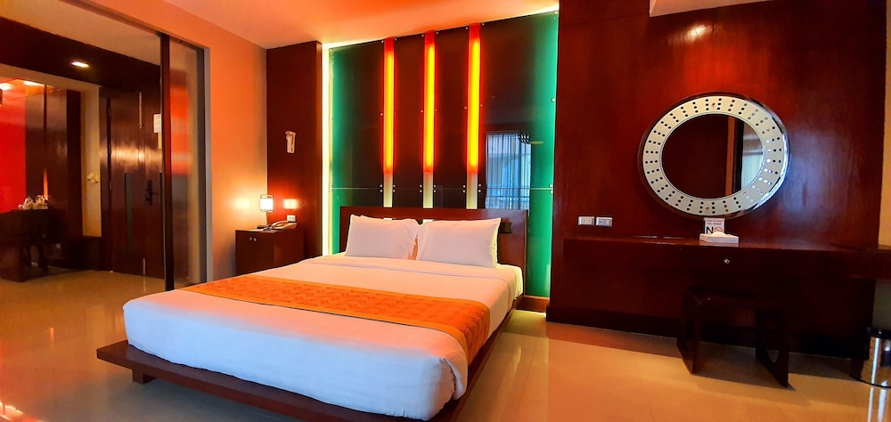 Long Beach Garden Hotel and Pavilions — Hotel rooms in Pattaya, Chonburi