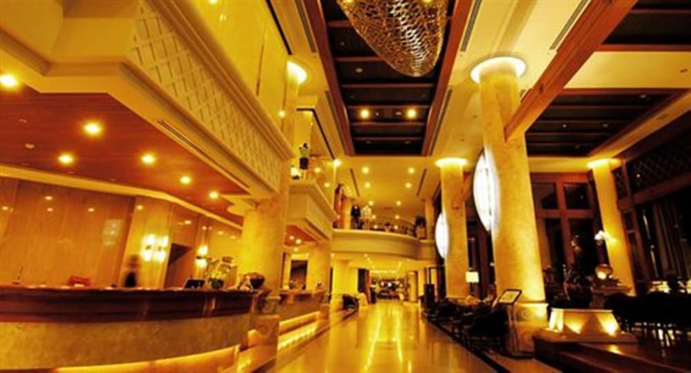 Long Beach Garden Hotel and Pavilions — Hotel building in Pattaya, Chonburi