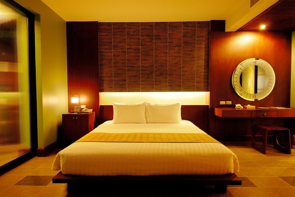 Long Beach Garden Hotel and Pavilions — Hotel rooms in Pattaya, Chonburi