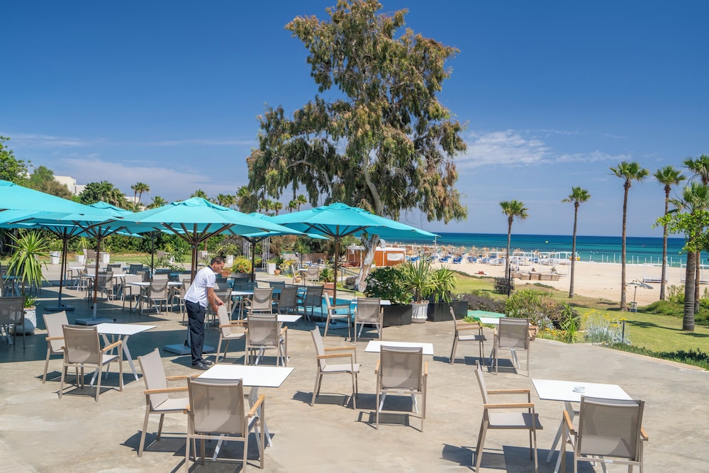 TUI BLUE Manar – All Inclusive — Restaurant & bars in Hammamet, Nabeul